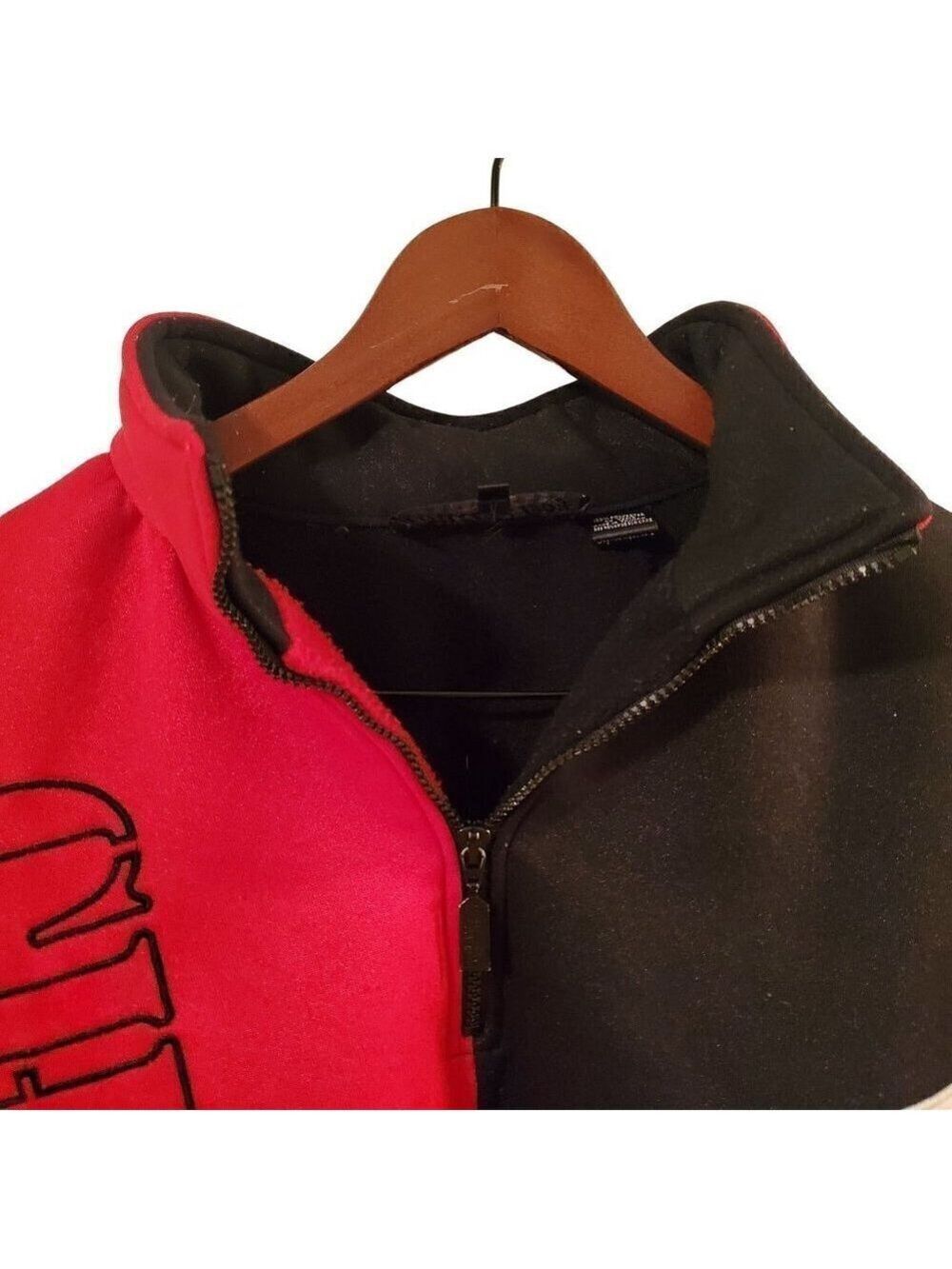 CHICAGO Billion Bay Red White Black 1/4 Zip Long Sleeve Sweatshirt Size XXL - Picture 4 of 8